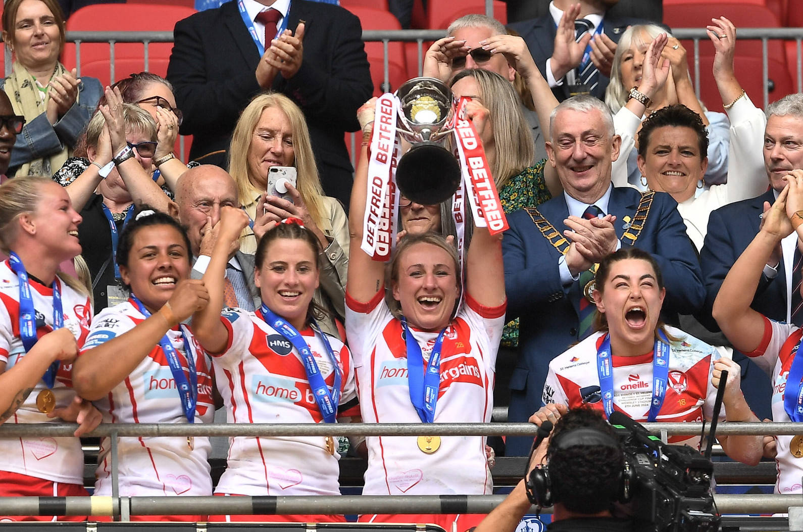 Women's Challenge Cup Rewind: Leeds Rhinos v St Helens | 2024 Final