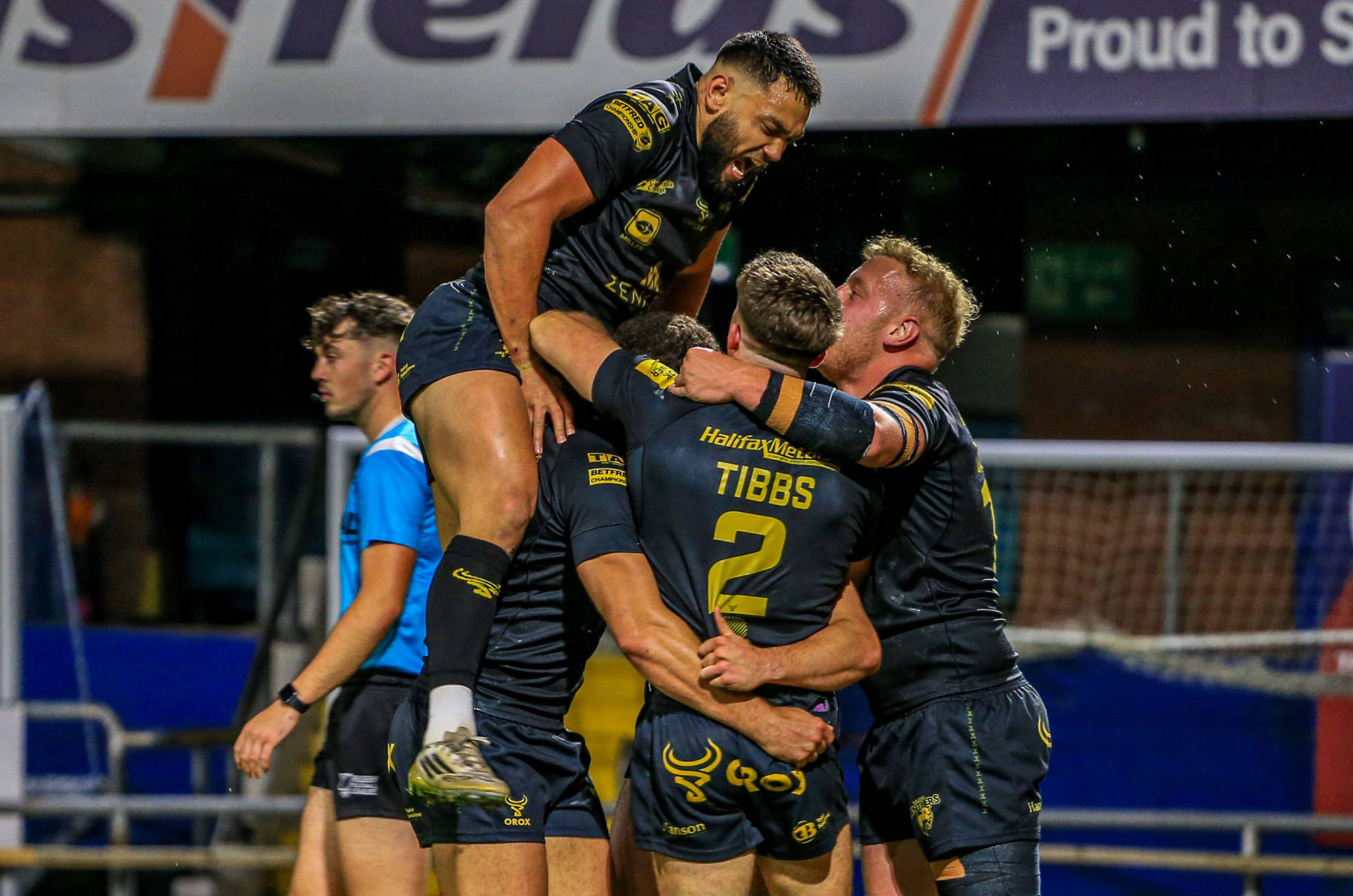 Bradford Bulls and Halifax Panthers book their places in the Betfred Championship Semi-Finals